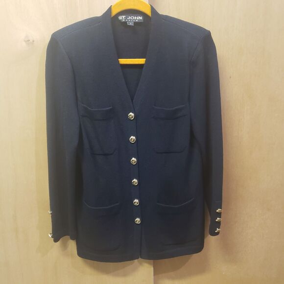 St. John Basics Black Women's Jacket
Sz 2
6 Crest Button Up Wool Knit
4 Pockets - Picture 1 of 7
